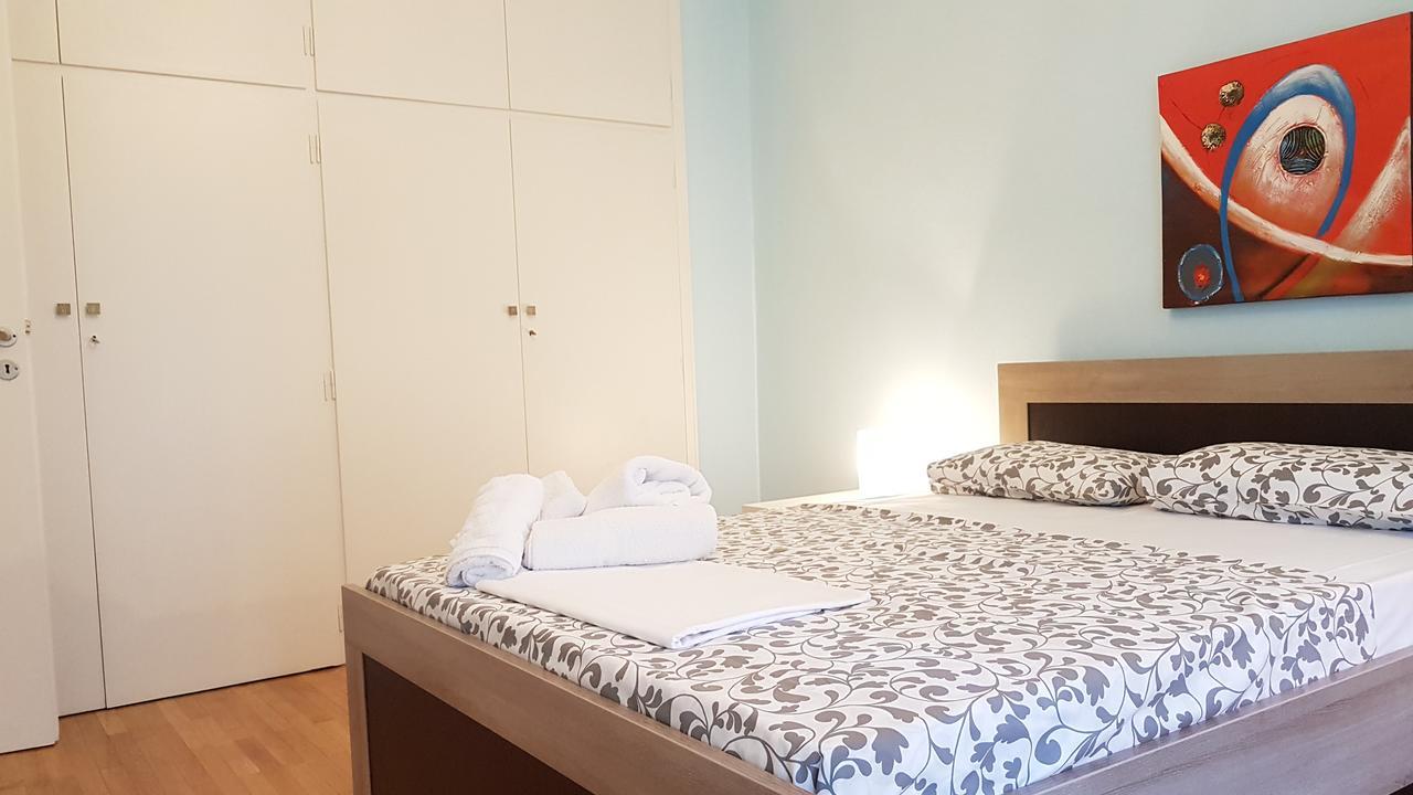 Menta Errathens Apartment - Athens Center, 5 Bd, 2 Bath Esterno foto